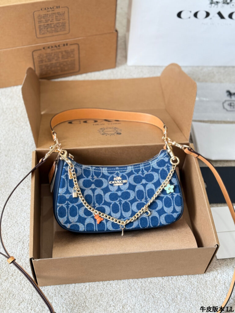 Designer On Bag editorial product context 1
