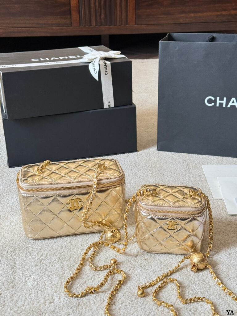 Chanel Case Ring Beige Leather Vanity Bag editorial product context 3