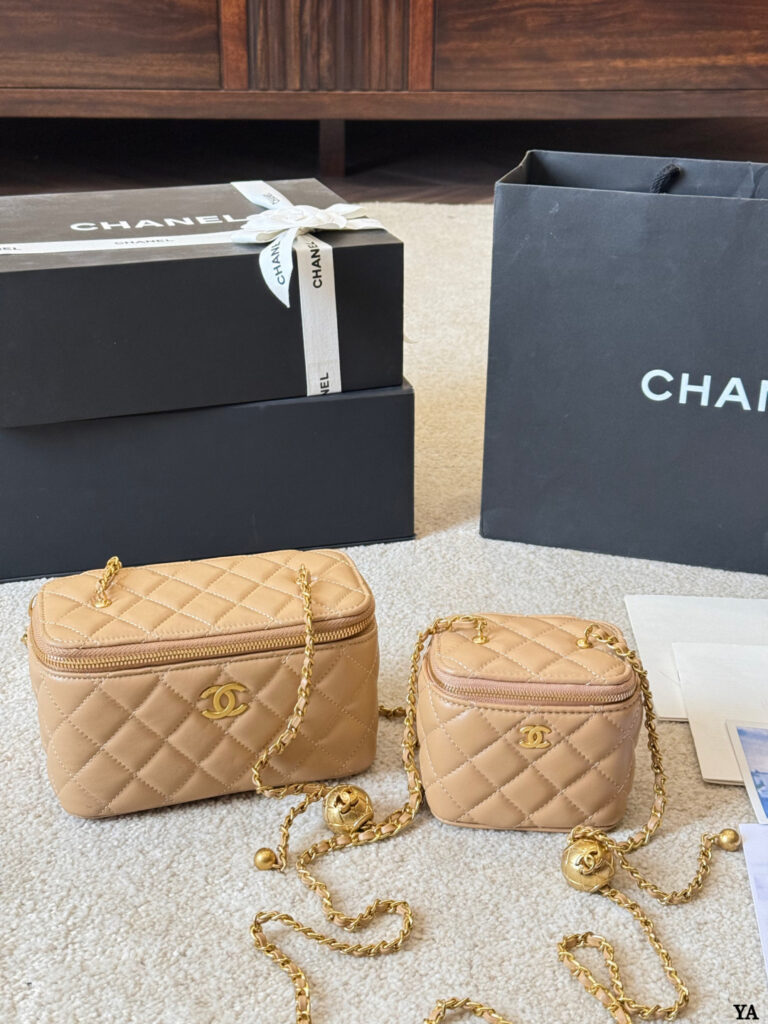 Chanel Case Ring Beige Leather Vanity Bag editorial product context 1
