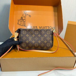 Louis Vuitton 22 Bag