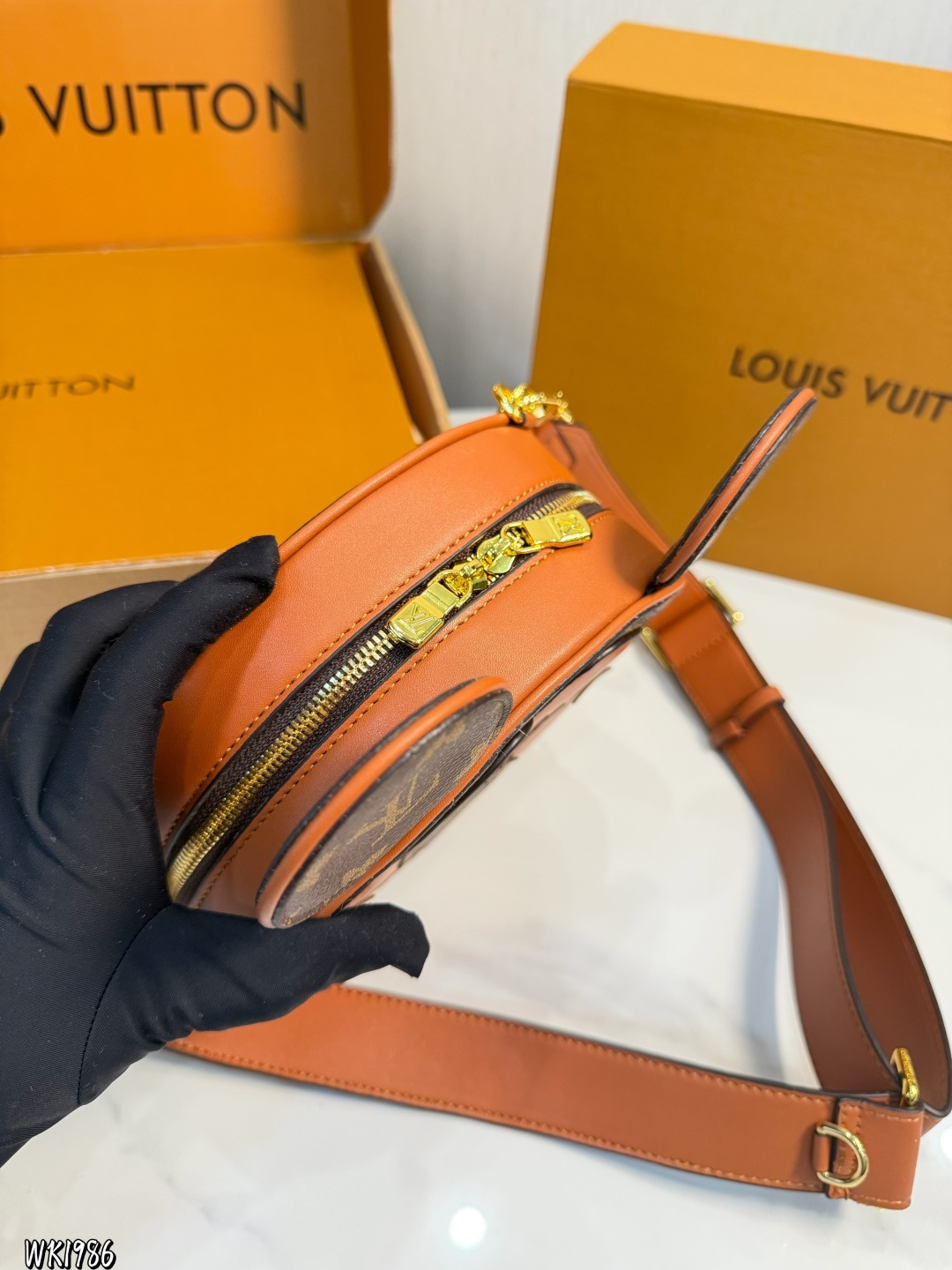 Louis Vuitton p125 logo 23 Bag