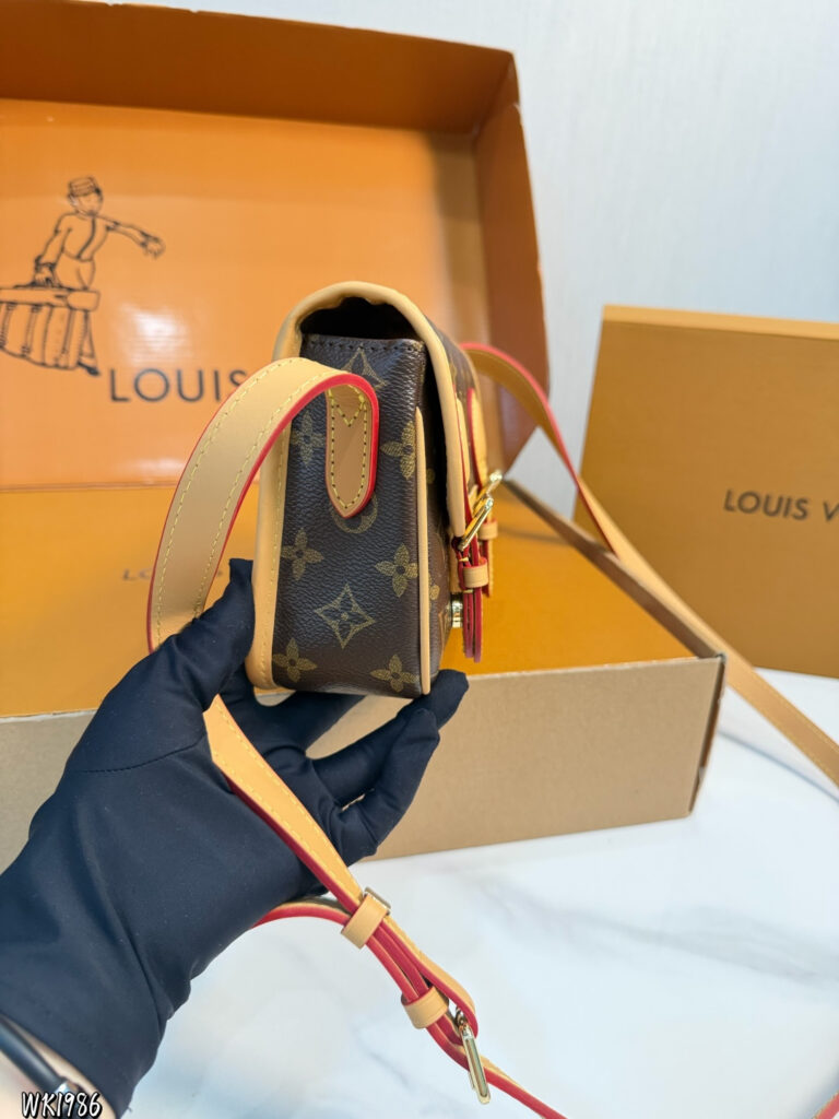 Louis Vuitton 20 Crossbody Bag editorial product context 3