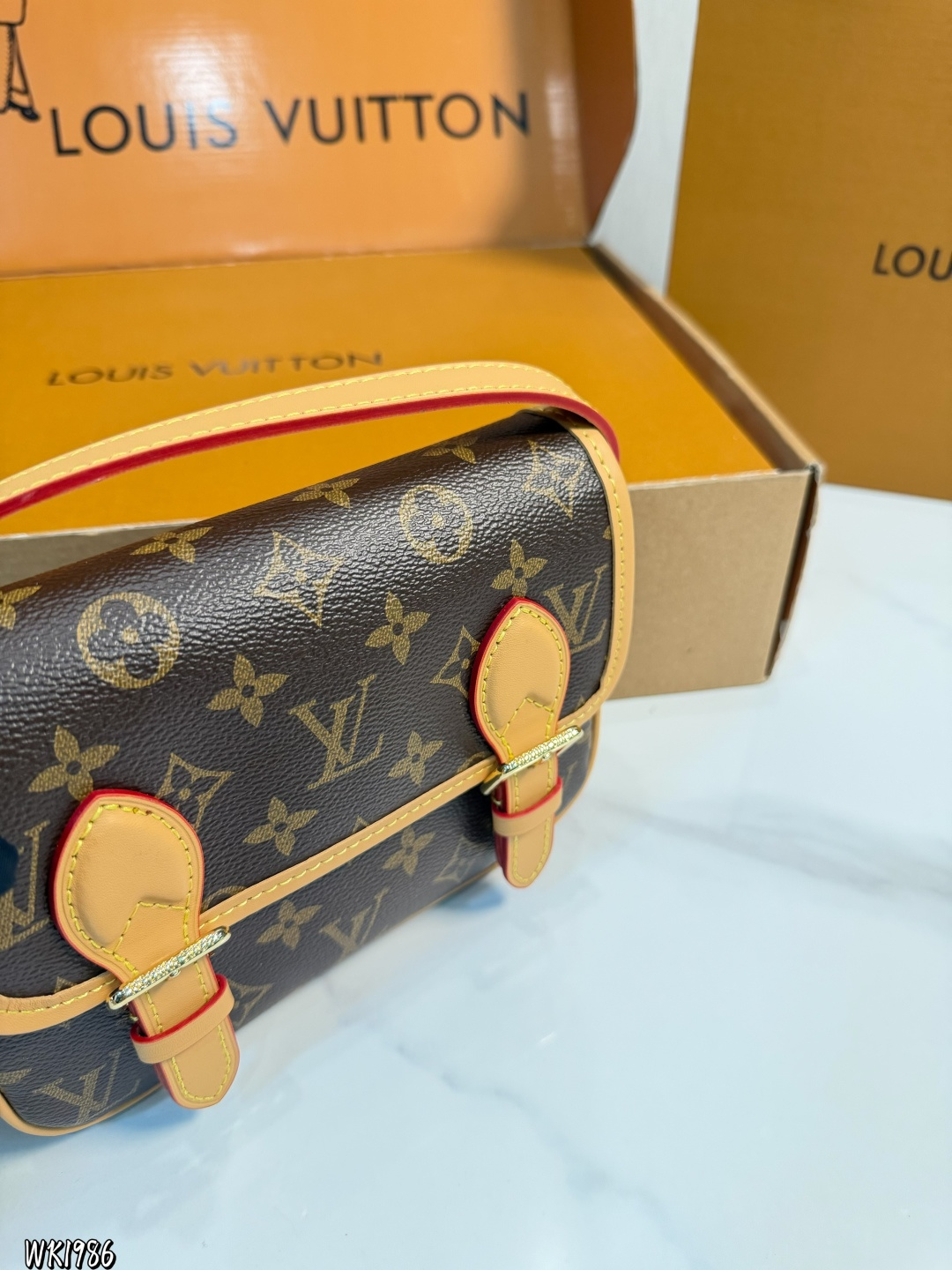 Louis Vuitton p140 20 Crossbody Bag