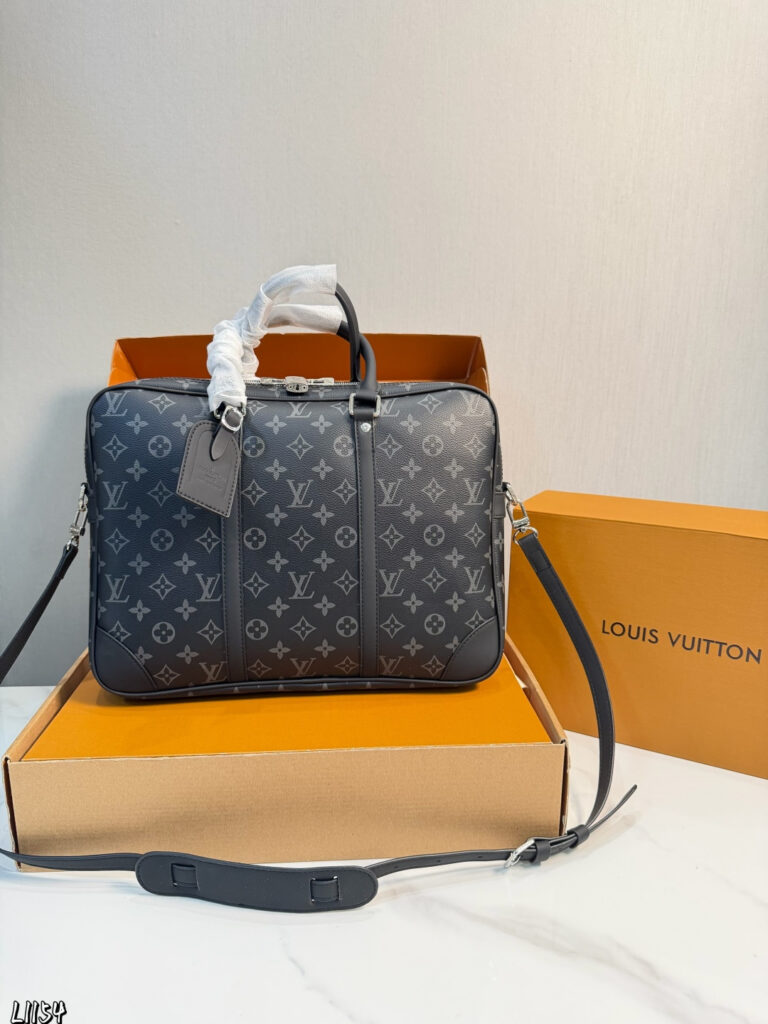 Louis Vuitton p135 LV2024 Voyage Clutch 1.9 x 1.1 x editorial product context 1