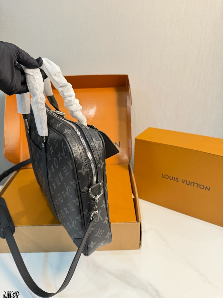 Louis Vuitton p135 LV2024 Voyage Clutch 1.9 x 1.1 x editorial product context 3