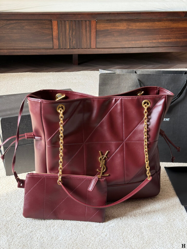 Saint Laurent Jamie Pochon 35 Black Calfskin Leather Clutch editorial product context 3
