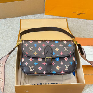 Louis Vuitton p130 Diane Sologne 15 Bag