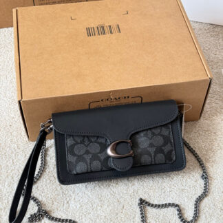 Coach p145 Tabby Wristlet mini 20 Mini Bag