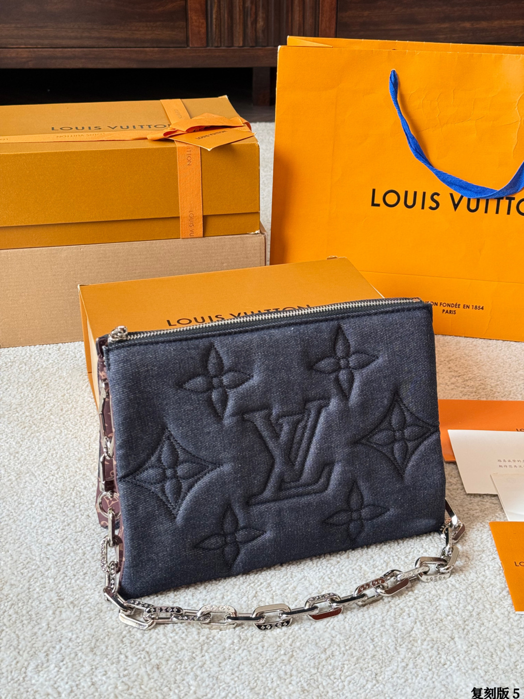 Louis Vuitton p205 Coussin Girl 28 Bag