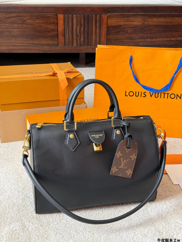 Louis Vuitton Nano Retiro Leather Speedy Bag 30 cm editorial product context 2