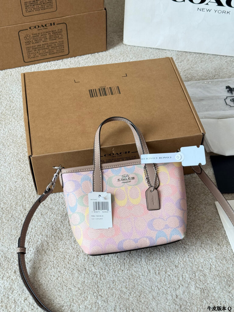 Coach City 15 Mini Leather Tote Bag 16 cm editorial product context 3