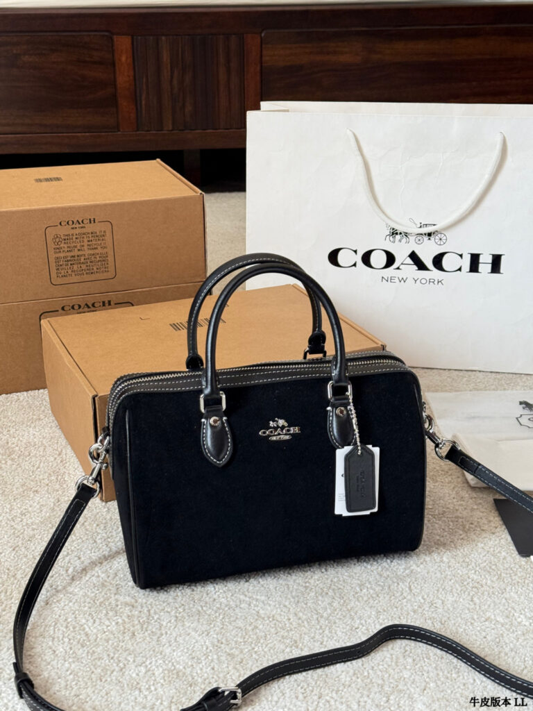 Coach Rowan Mini Black Calfskin Leather Card Holder 18 cm editorial product context 2