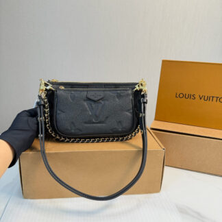 Louis Vuitton p205 Multi Pochette Accessoires Monogram 24 Bag