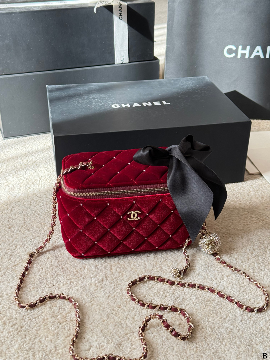 Chanel p200 crossbody bag