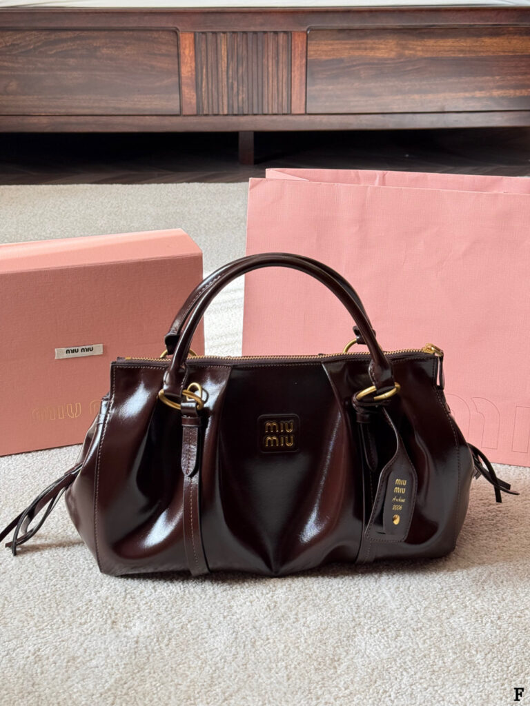 Miu Miu Joie Nappa 33 Brown Leather Wallet 23 cm editorial product context 1