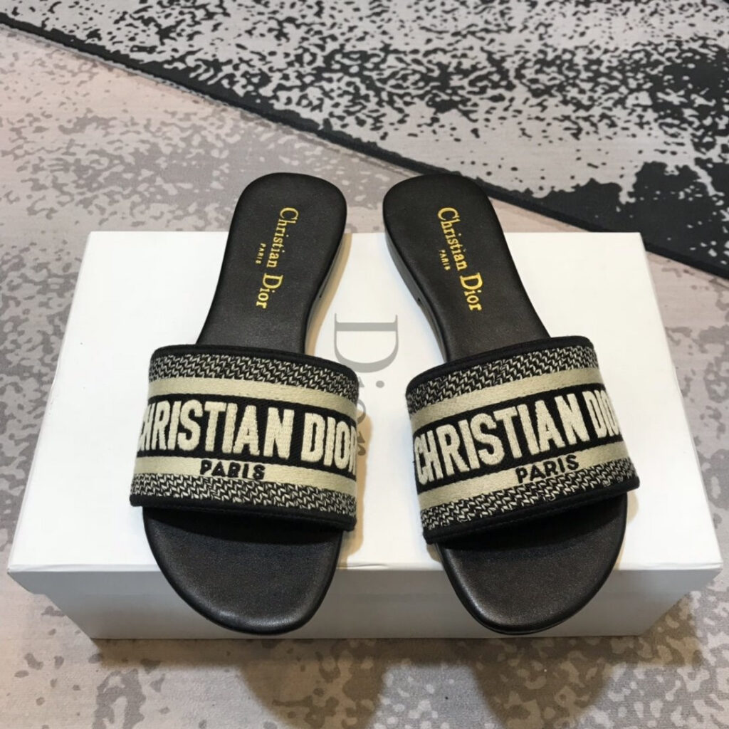 Dior DWAY SLIDES editorial product context 1