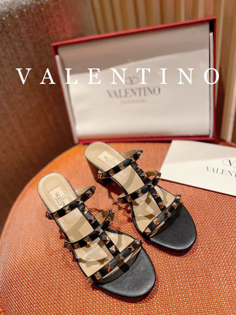 Valentino Rockstud Slide Sandal Calfskin Leather Sandals editorial product context 1