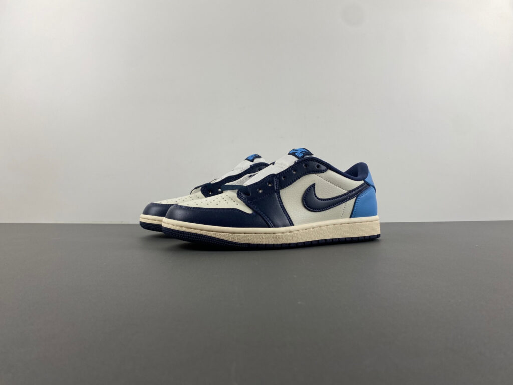 Air Jordan 1 Retro Low Og 'obsidian Unc' Cz0790 Piece editorial product context 1