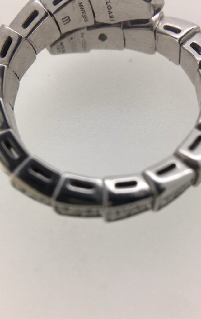 Designer NOT Specified Ring editorial product context 3