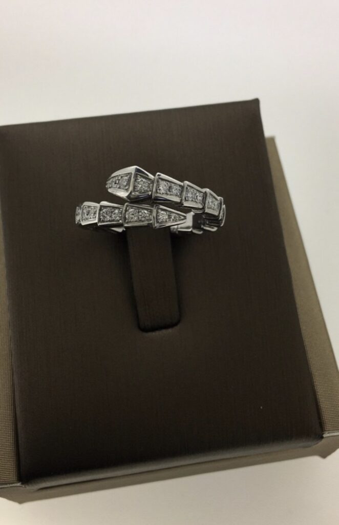 Designer NOT Specified Ring editorial product context 2