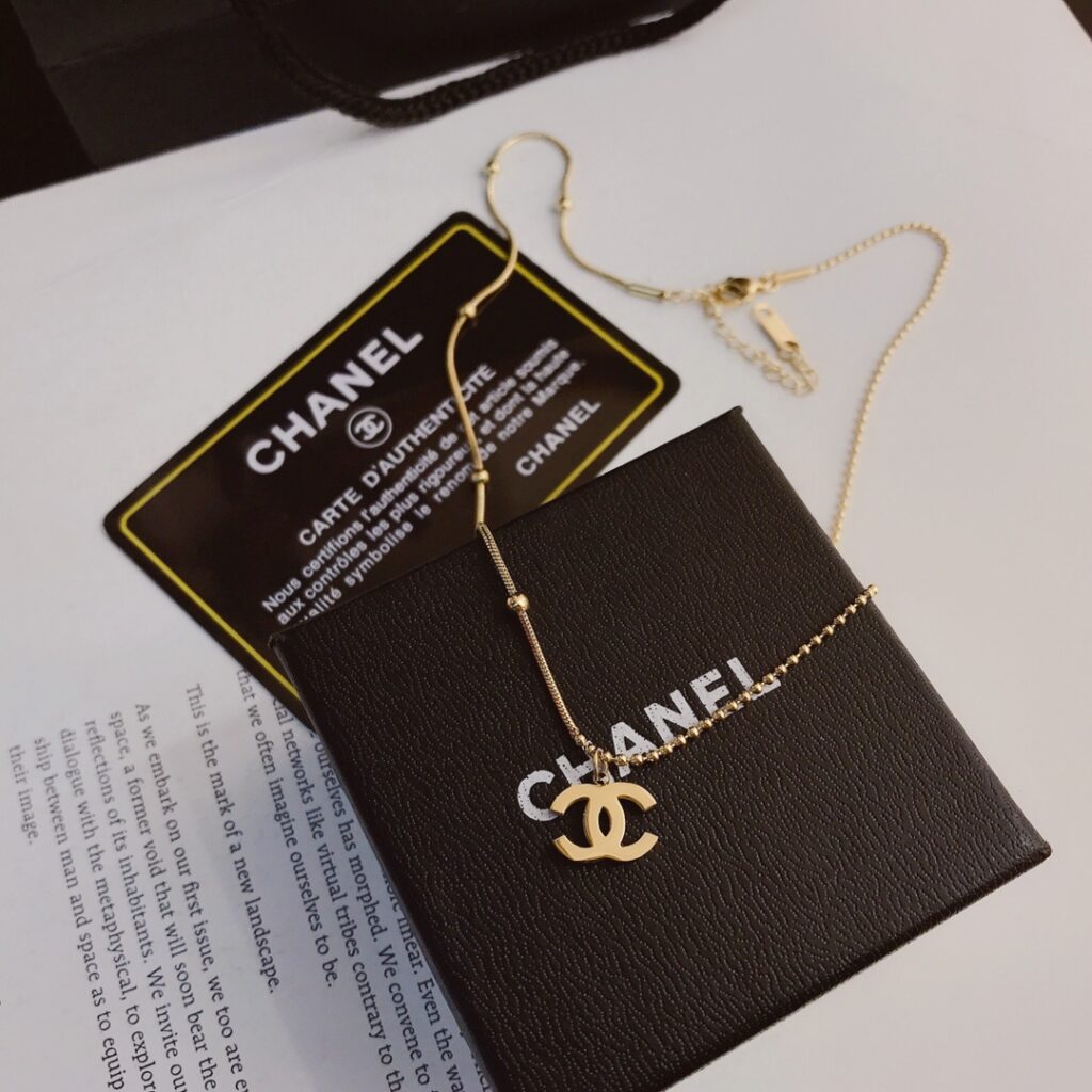 Designer Necklace editorial product context 3