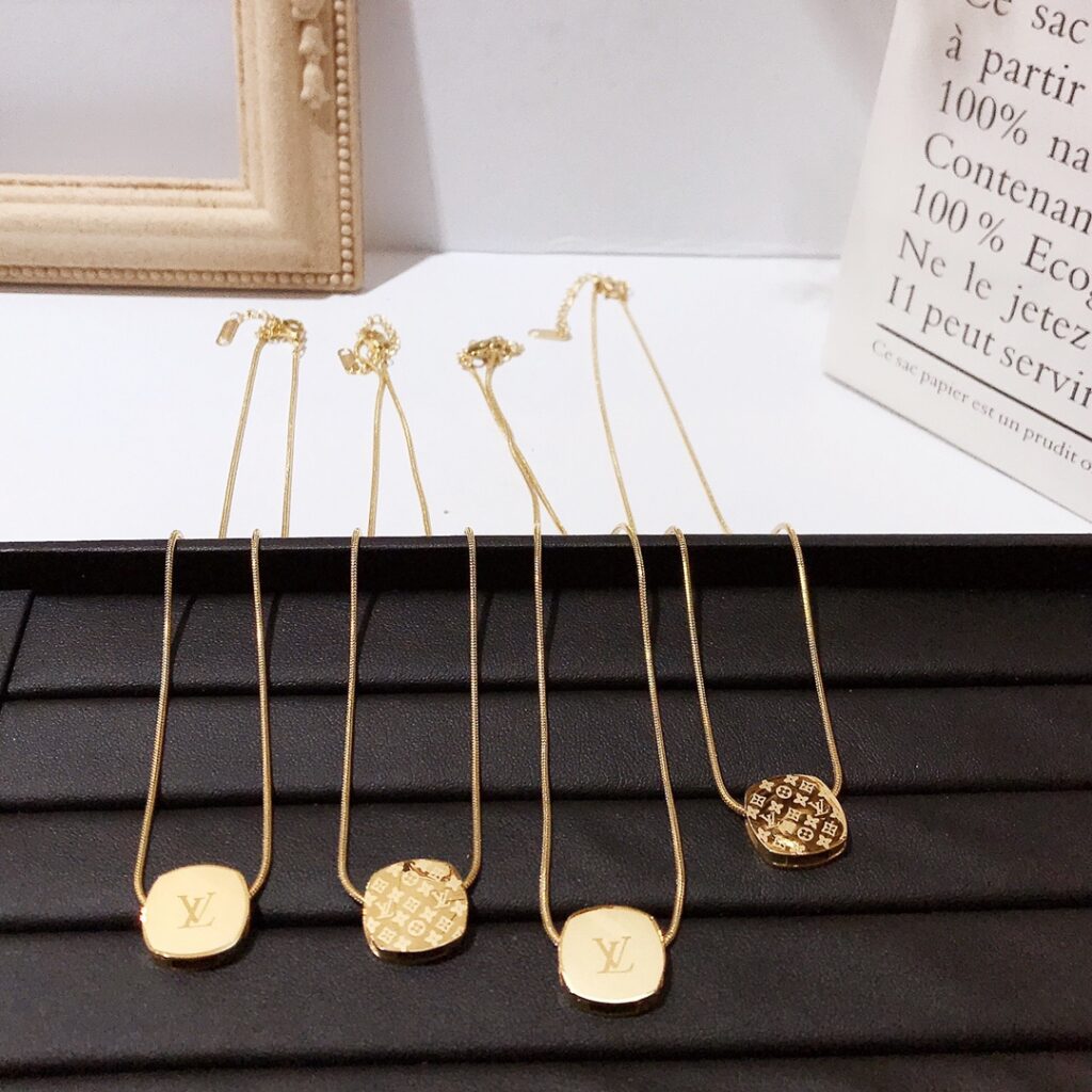 Designer Necklace editorial product context 3