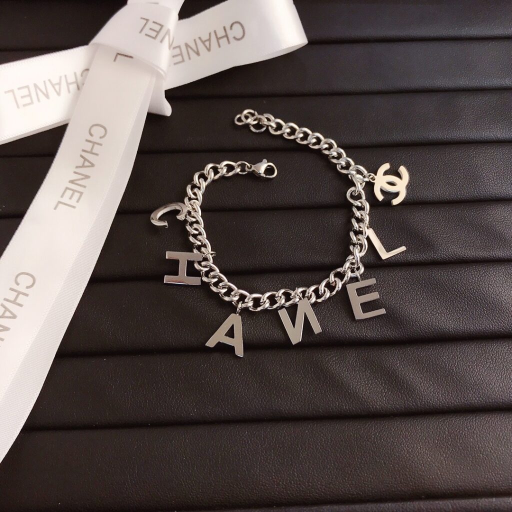 Designer L005 Bracelet editorial product context 1