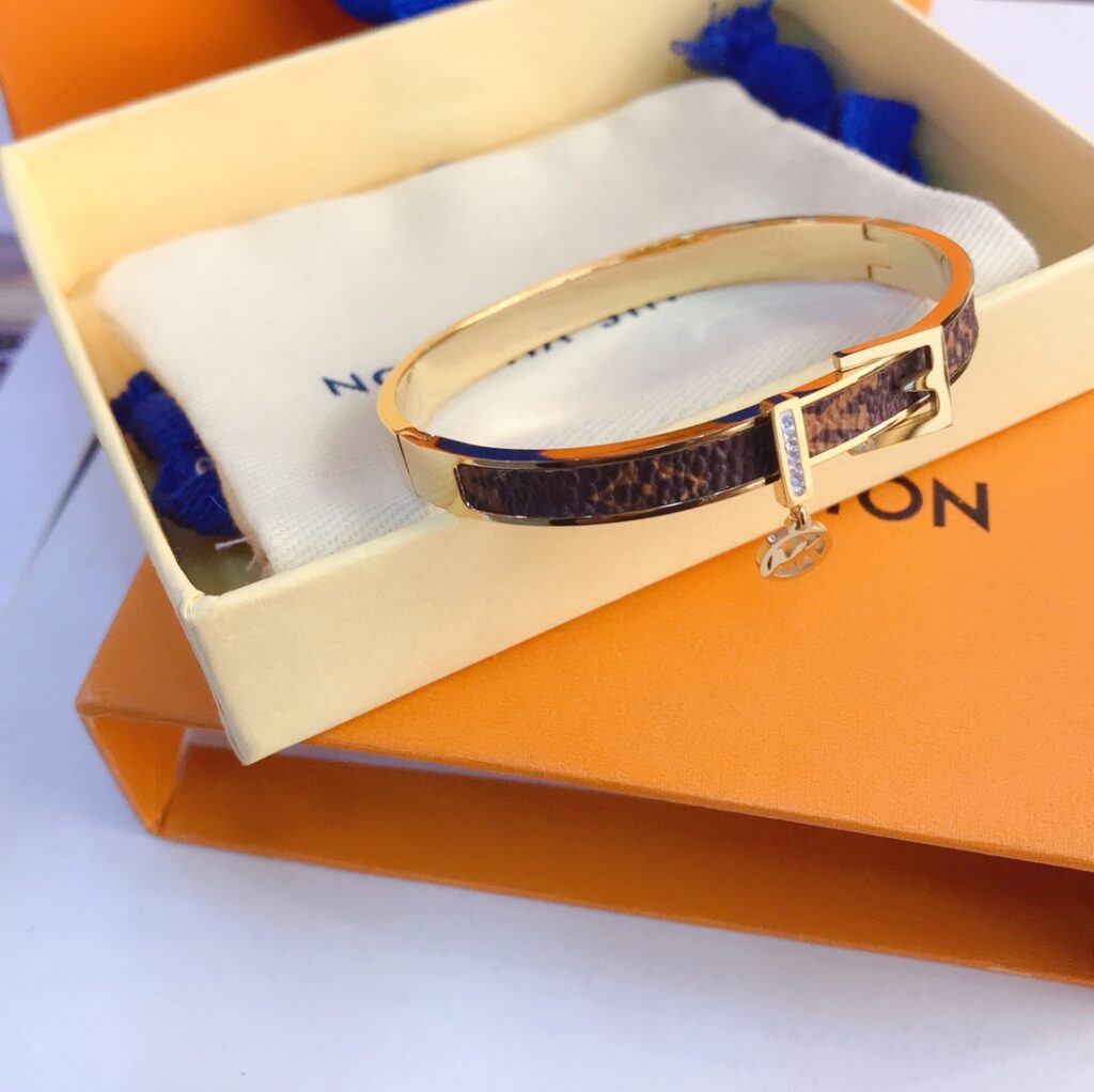 Designer S006 Bracelet editorial product context 3