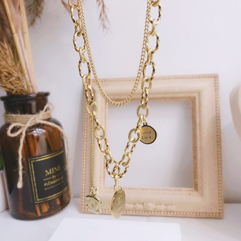 Designer Necklace editorial product context 1