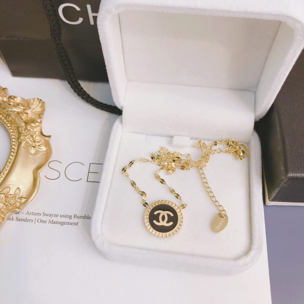 Designer Necklace editorial product context 3