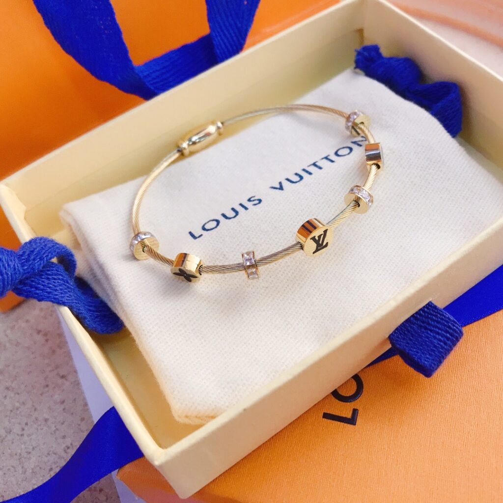 Designer S011 Bracelet editorial product context 1