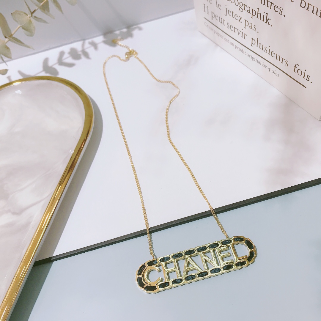 Luxury X096 Necklace