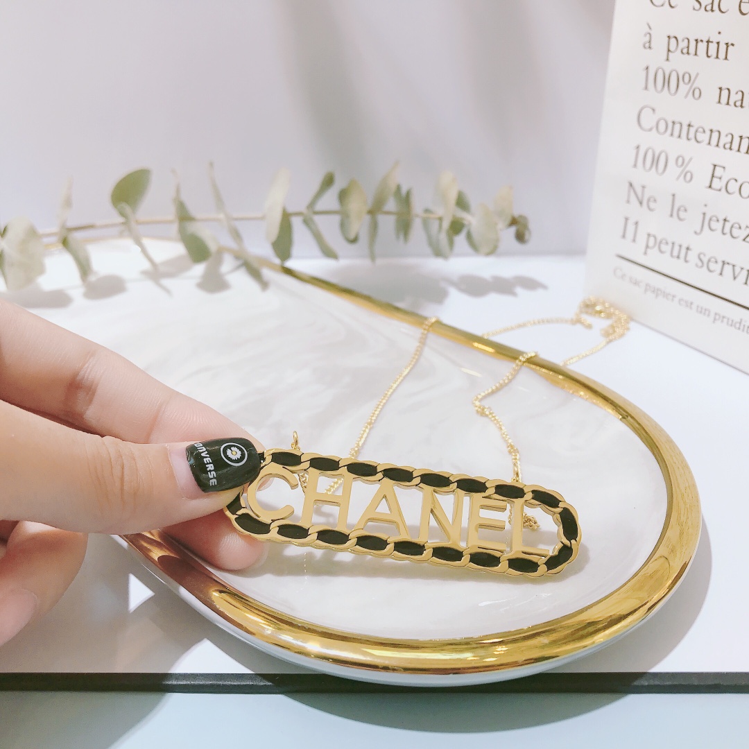 Luxury X096 Necklace