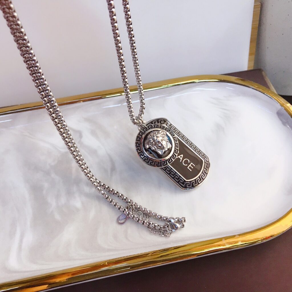 Designer Necklace editorial product context 1
