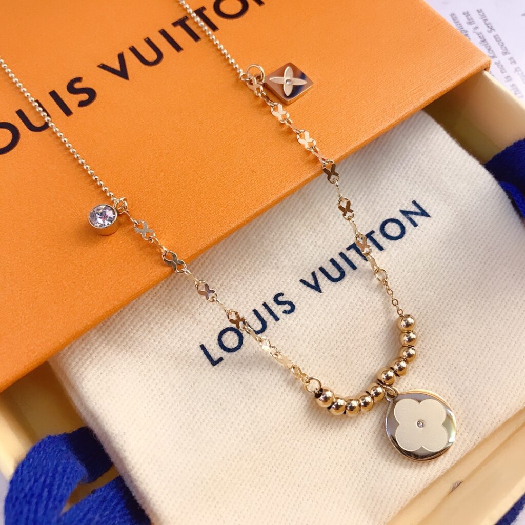 Designer Necklace editorial product context 2