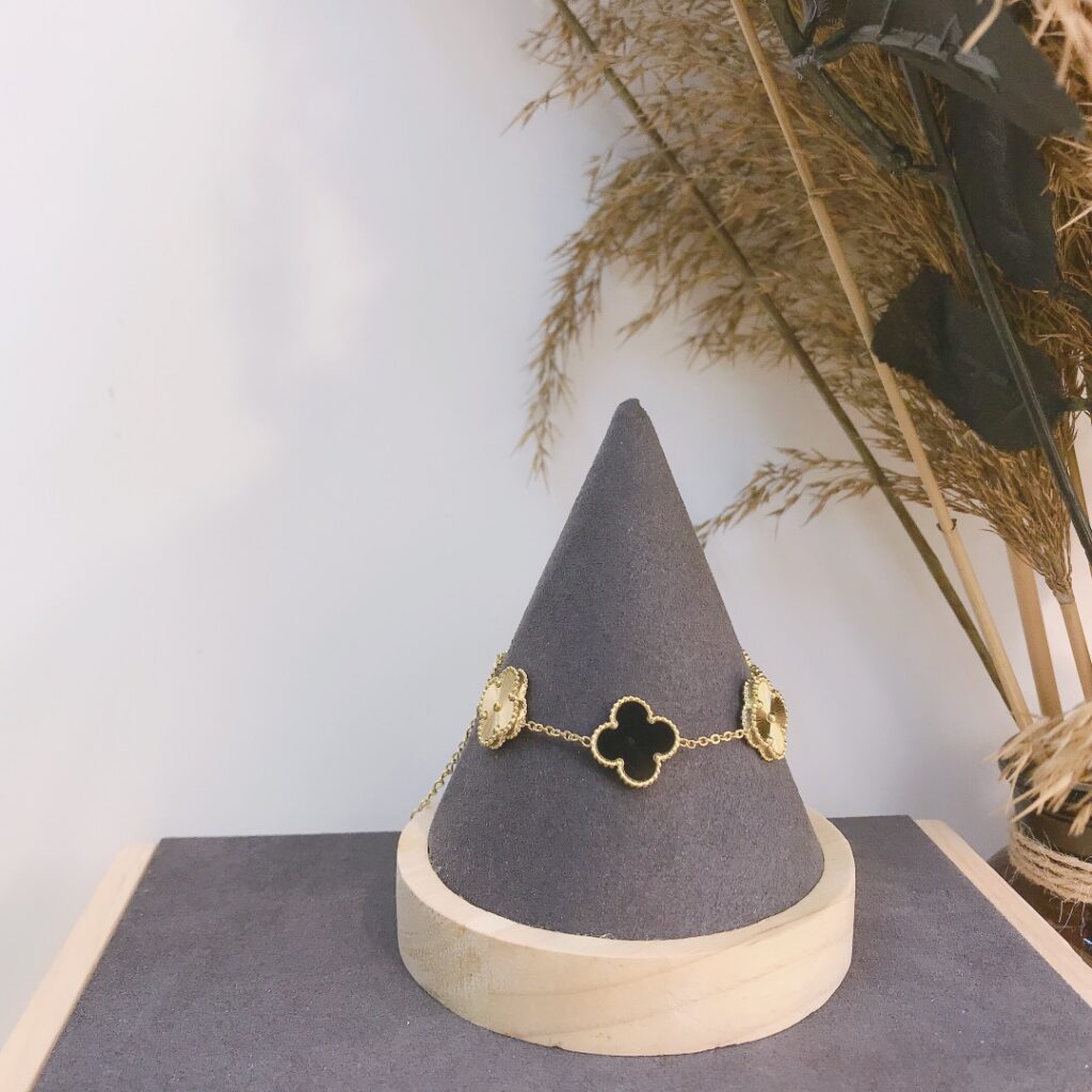 Designer L001 Bracelet editorial product context 1