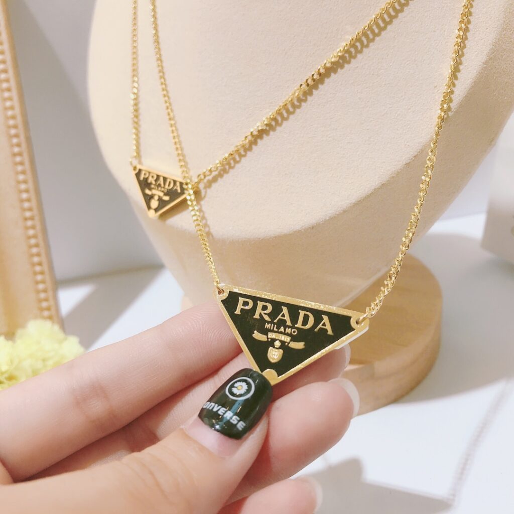 Designer Necklace editorial product context 1