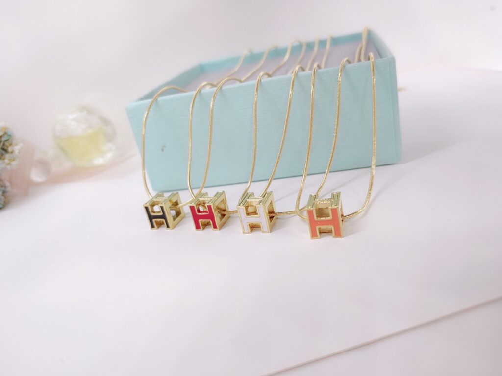 Designer Necklace editorial product context 3