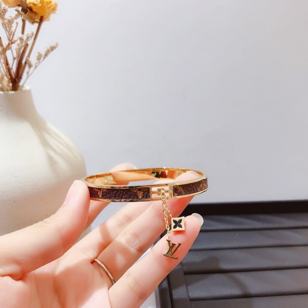 Designer S043 Bracelet editorial product context 3