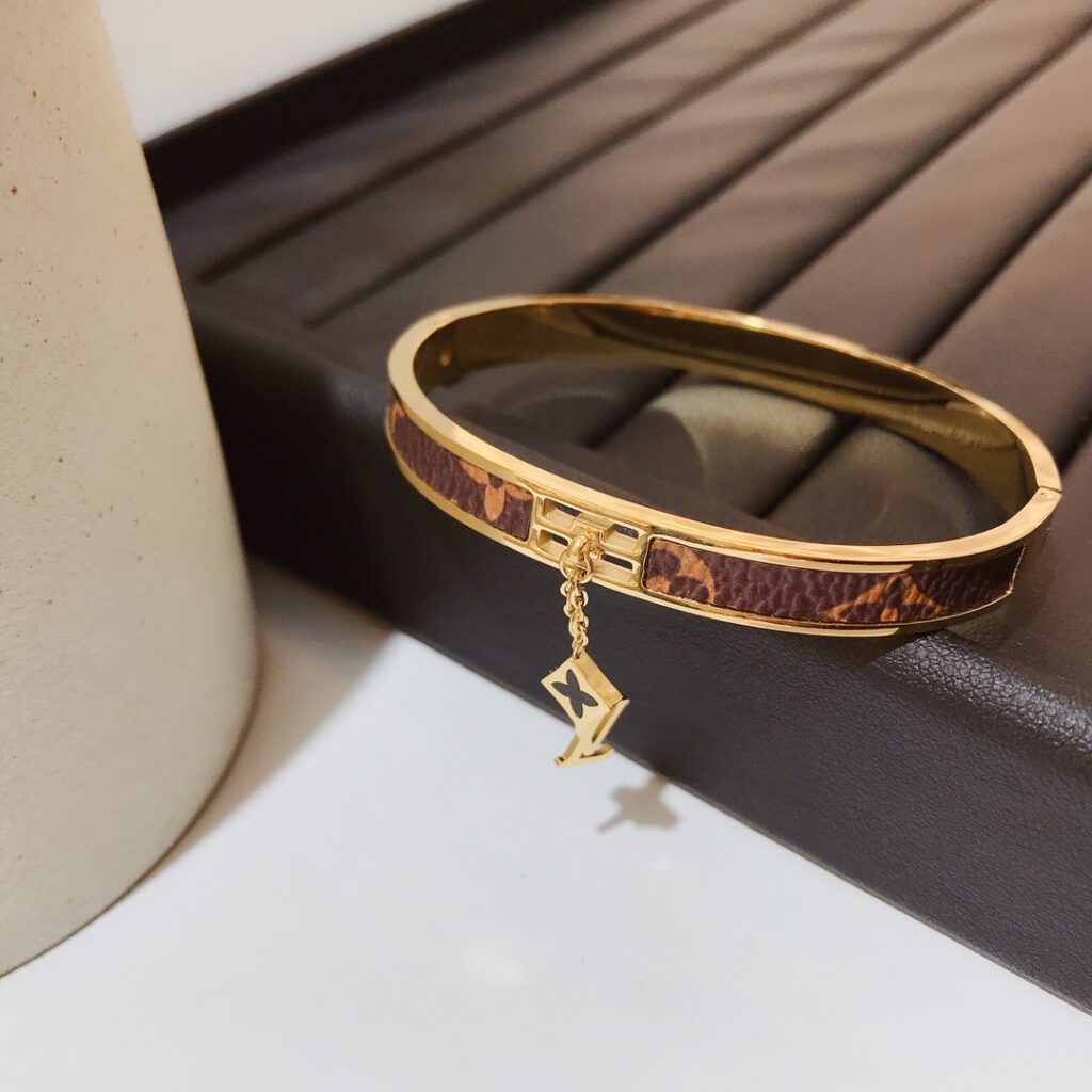 Designer S043 Bracelet editorial product context 2