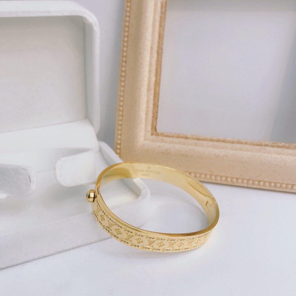 Designer S047 Bracelet editorial product context 2