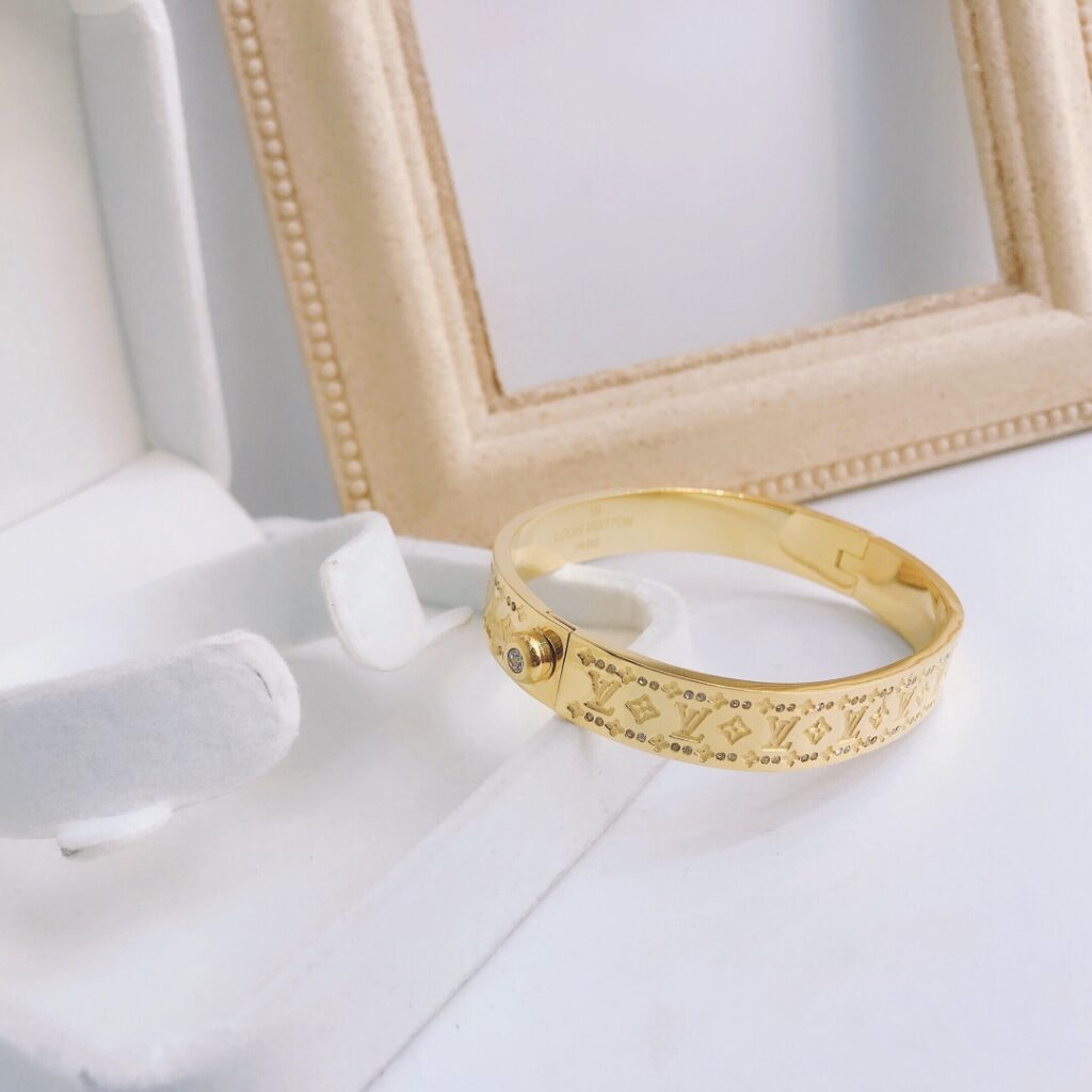 Designer S047 Bracelet editorial product context 3