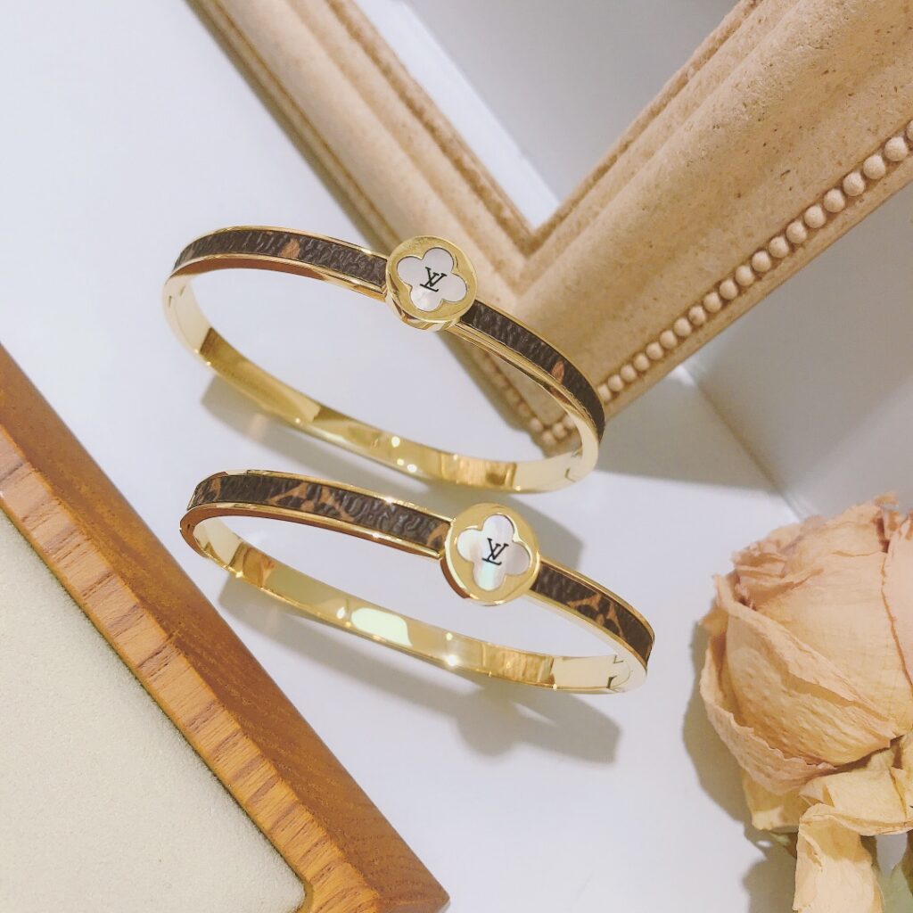 Designer S051 Bracelet editorial product context 2