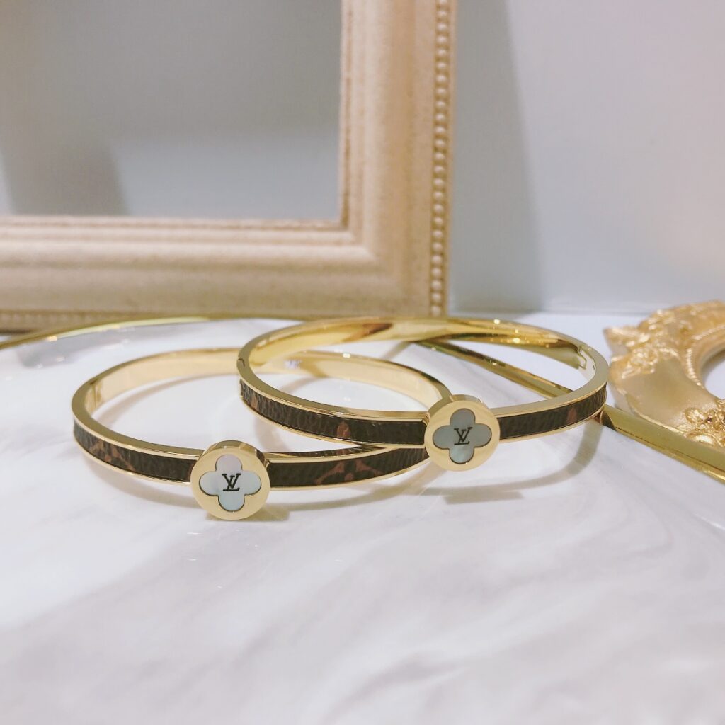 Designer S051 Bracelet editorial product context 3