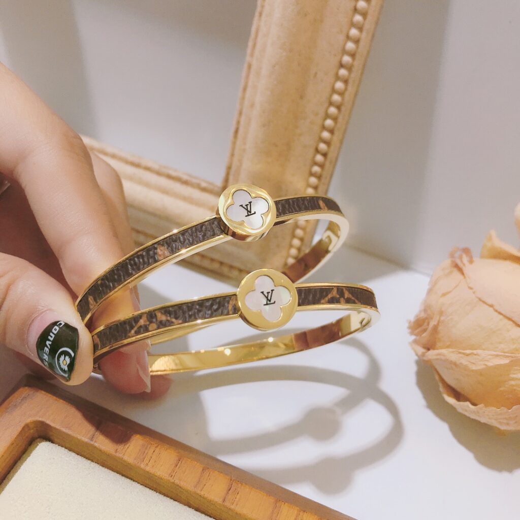 Designer S051 Bracelet editorial product context 1