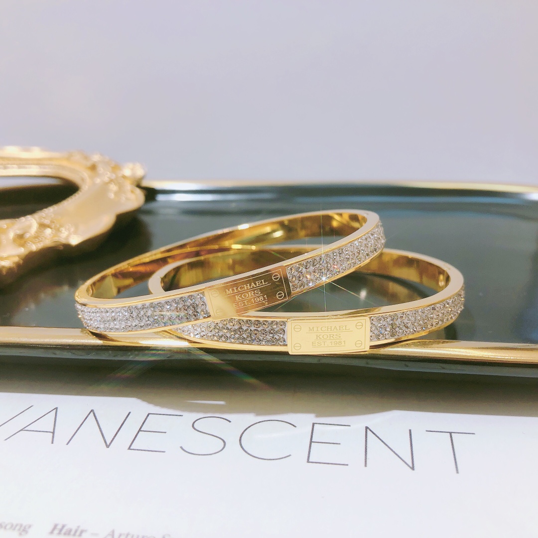 Designer S054 Ring