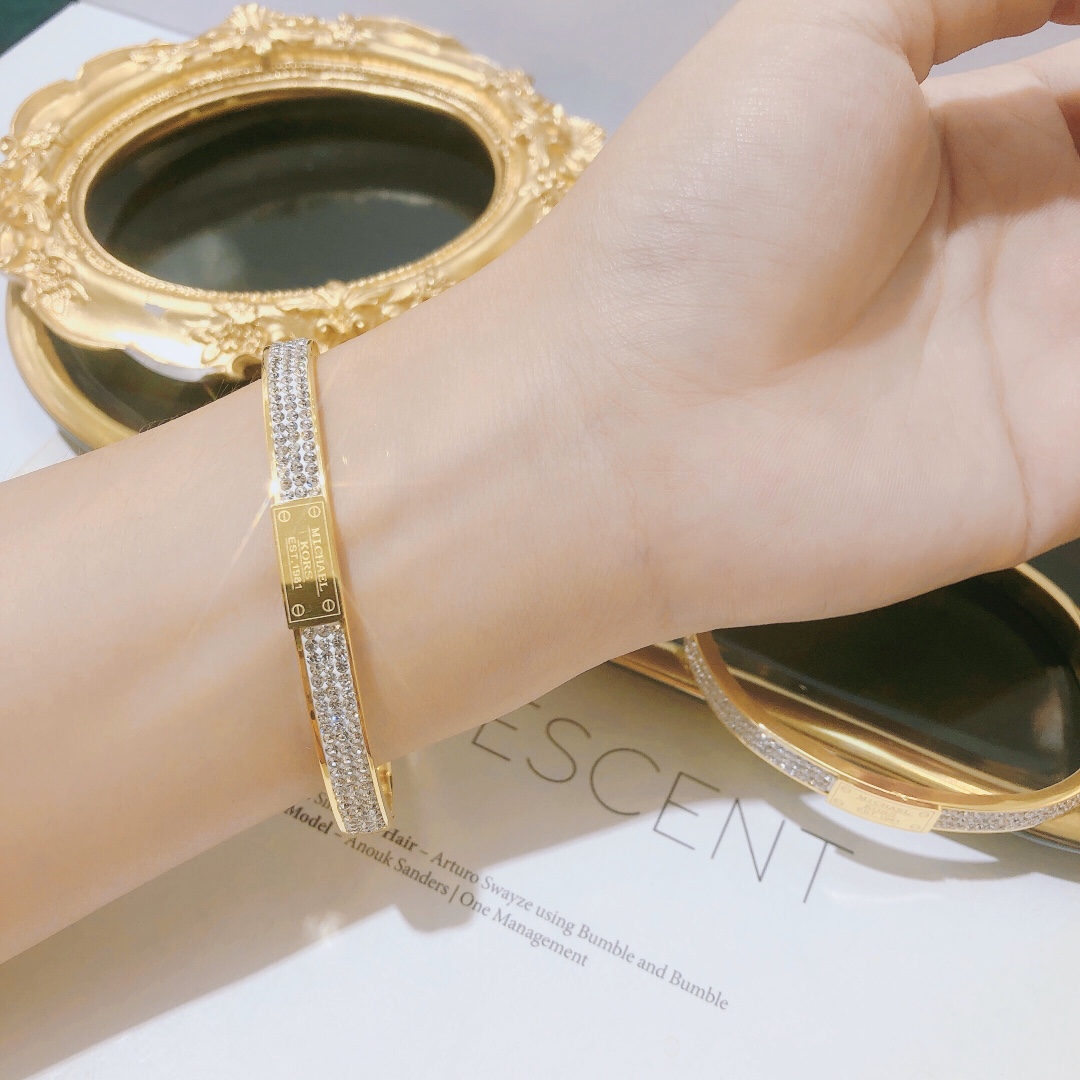 Designer S054 Ring