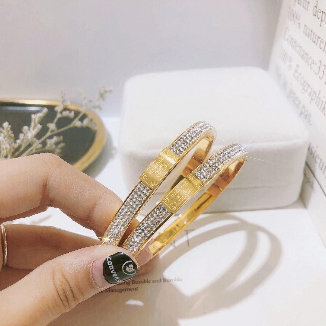 Designer S054 Ring