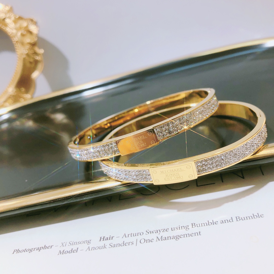 Designer S054 Ring