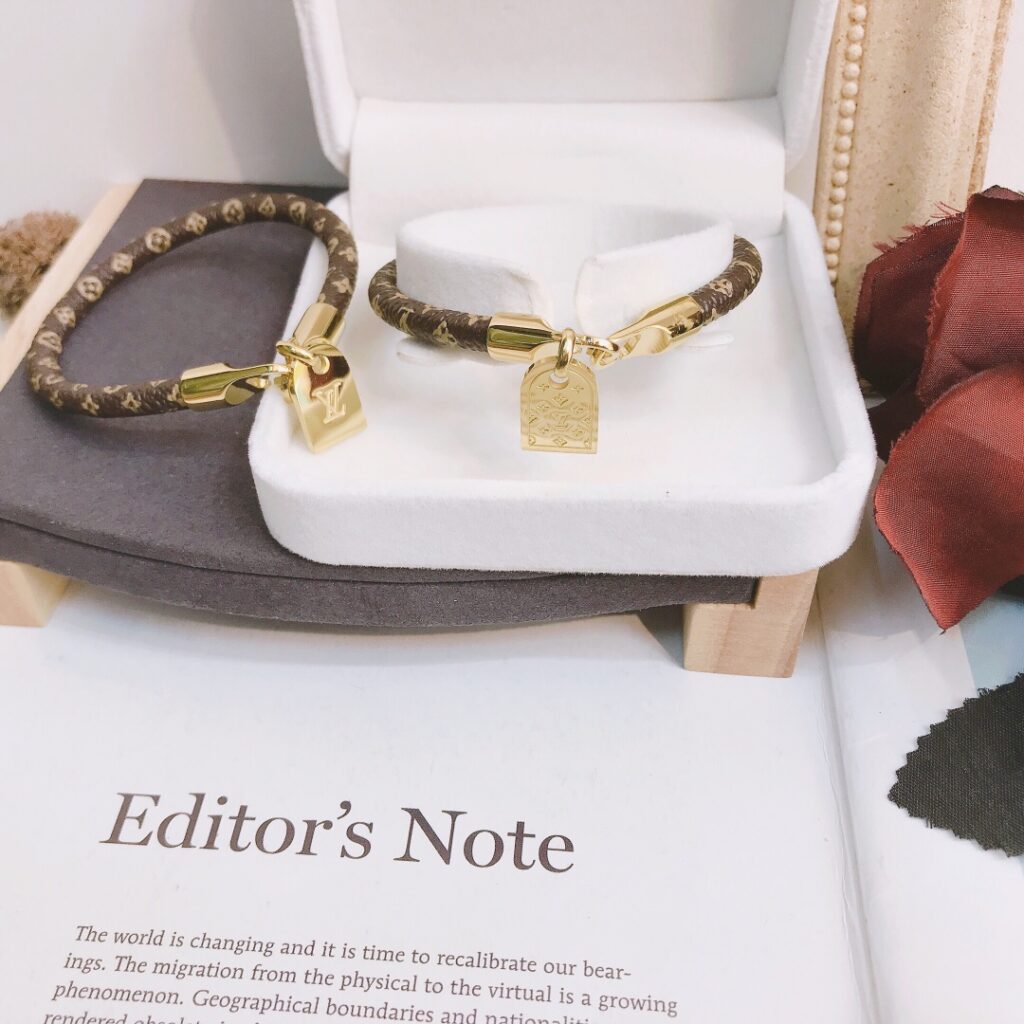 Designer S057 Bracelet editorial product context 3